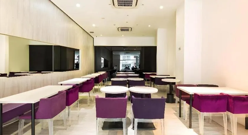 Reddoorz Hotel Plus @ Little India Singapore