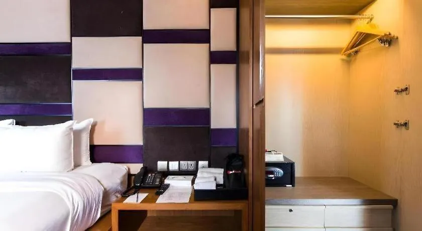 Reddoorz Hotel Plus @ Little India Singapore
